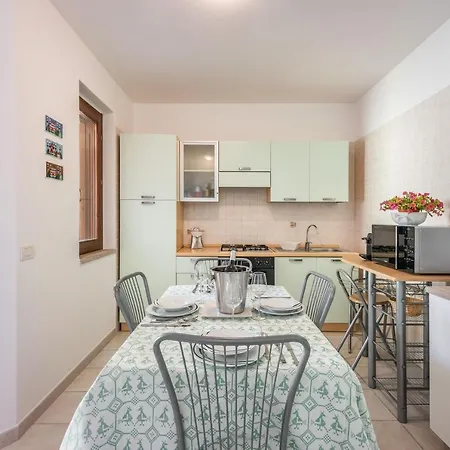 Isabel Apartament Villasimius